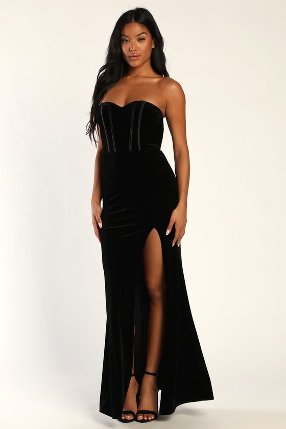 Black V-neck Velvet Long Sleeves Evening Gown With Slit | LizProm